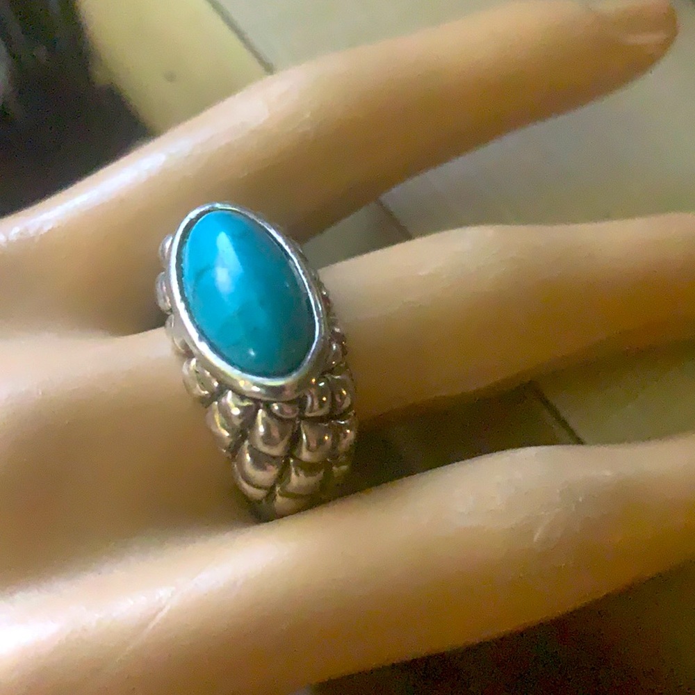 Vintage early 70’s turquoise heavy Silver Ring - Picture 5 of 11